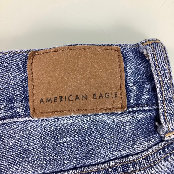 AE Mom Jean Ripped & Destroyed hi waisted jeans size 8 Regular EUC - Picture 6 of 10